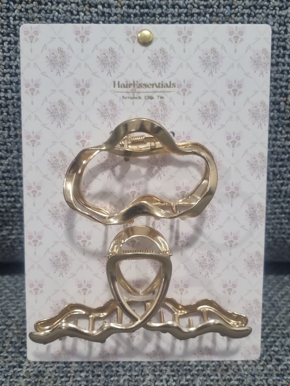 HAIR ESSENTIALS Claw Clips Gold Set of 2 - Picture 2 of 5
